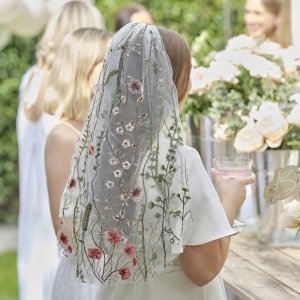 Broderad slöja - Floral