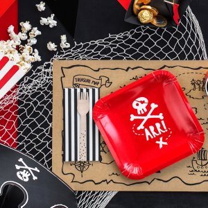 Papptallrikar - Hey Pirate - Röda - 6-pack