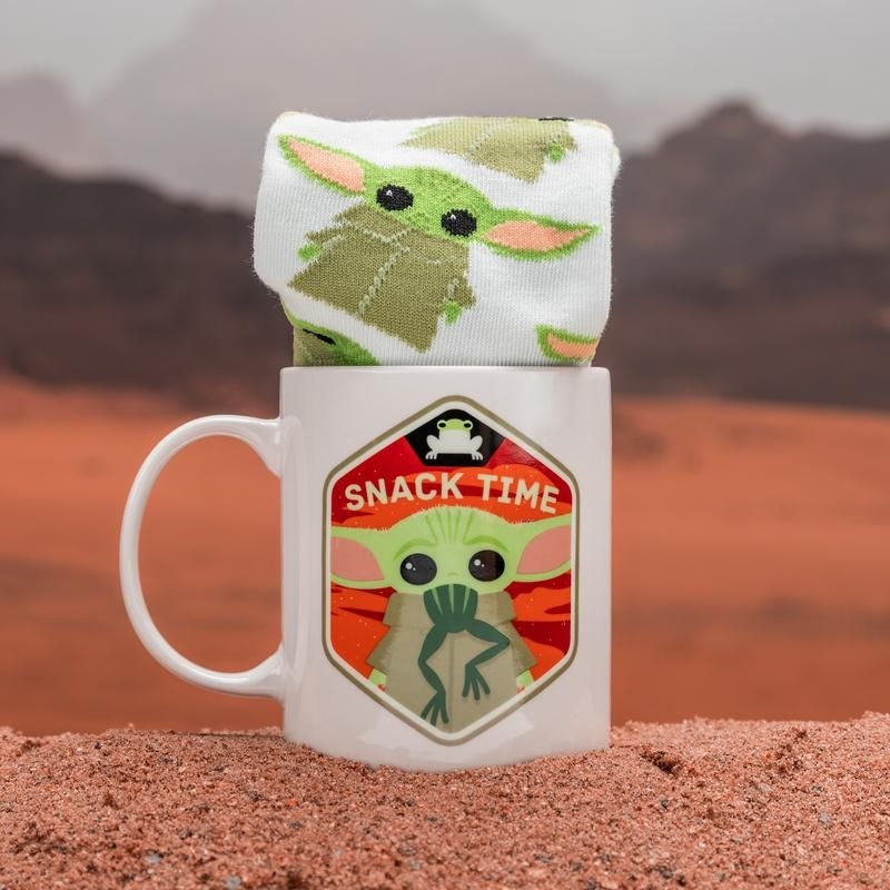 Star Wars Baby Yoda Set Med Mugg Och Strumpor