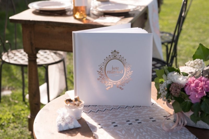 Gästbok till bröllop - Just Married